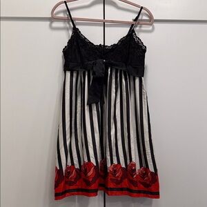 Forever 21 vtg baby doll Elegant Black and Red Striped lace and bow medium y2k